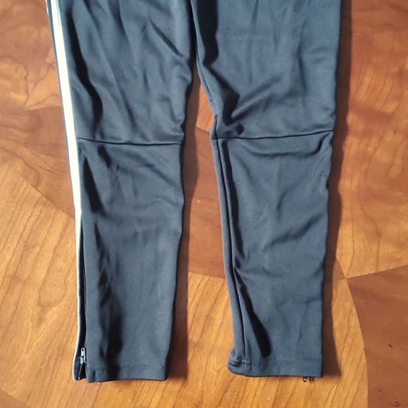 Adidas black soccer sweatpants - Picture 5 of 12